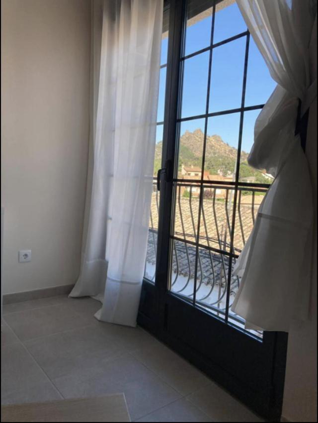 Apartamentos El Piquillo En Cadalso De Los Vidrios Екстер'єр фото