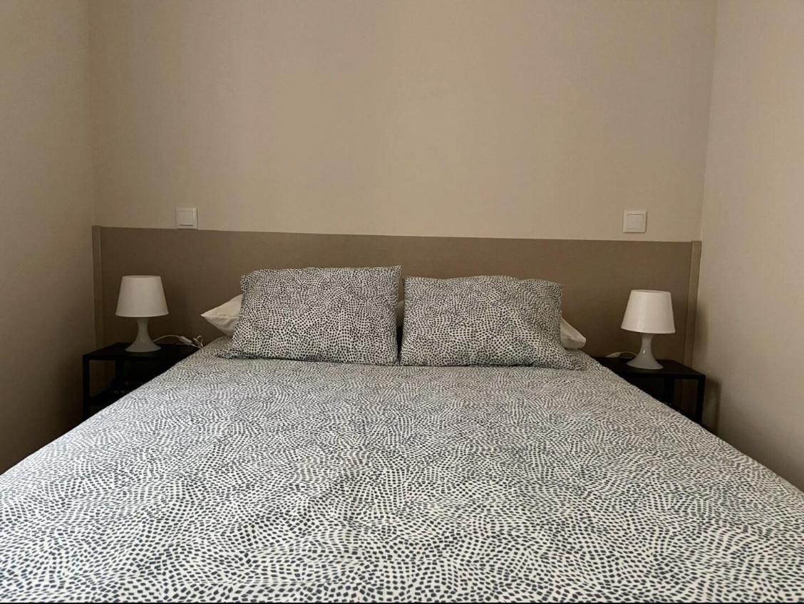 Apartamentos El Piquillo En Cadalso De Los Vidrios Екстер'єр фото